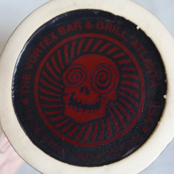 NEW 2016 LE 250 VORTEX HIP-MO-TIZER BLACK SKULL CERAMIC TIKI MUG - Picture 7 of 12